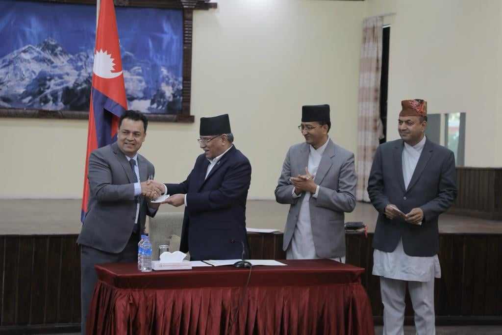 गैरआवासीय नेपालीलाई नागरिकता दिन सुरु