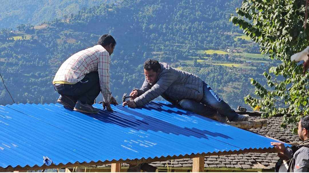 काँग्रेस नेता पौडेलको नेतृत्वमा जाजरकोटमा एक सय अस्थायी आवास निर्माण