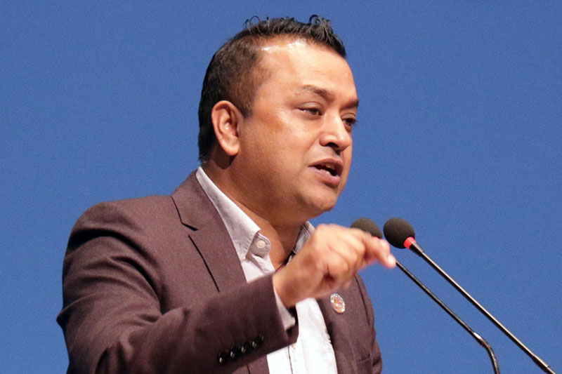 प्रचण्ड ले राम्रो काम गर्न नसके बालुवाटारबाट खुमलटार पुर्याइदिने गगनको चेतावनी