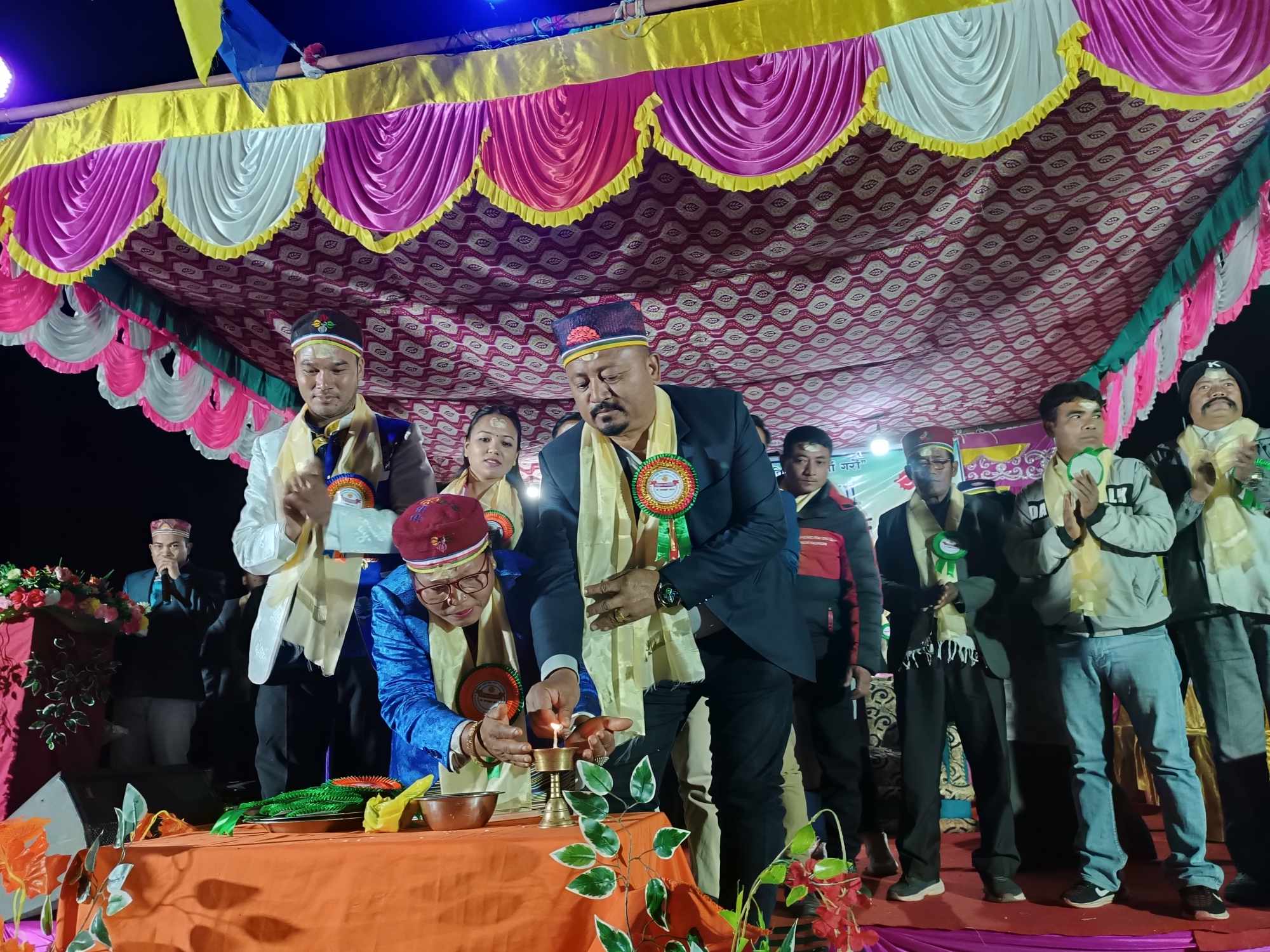 बकैया ८ मा सोनाम ल्होछार सम्पन्न