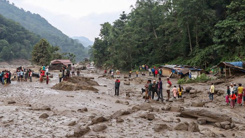 बाढीपहिरोमा परी २३६ जनाको मृत्यु, अझै १९ जना बेपत्ता