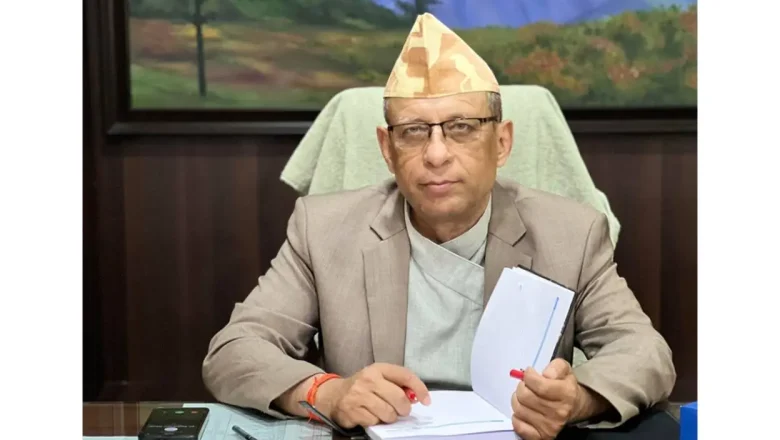 कोशी प्रदेशका पूर्वमन्त्री अधिकारी प्रहरीको नियन्त्रणमा